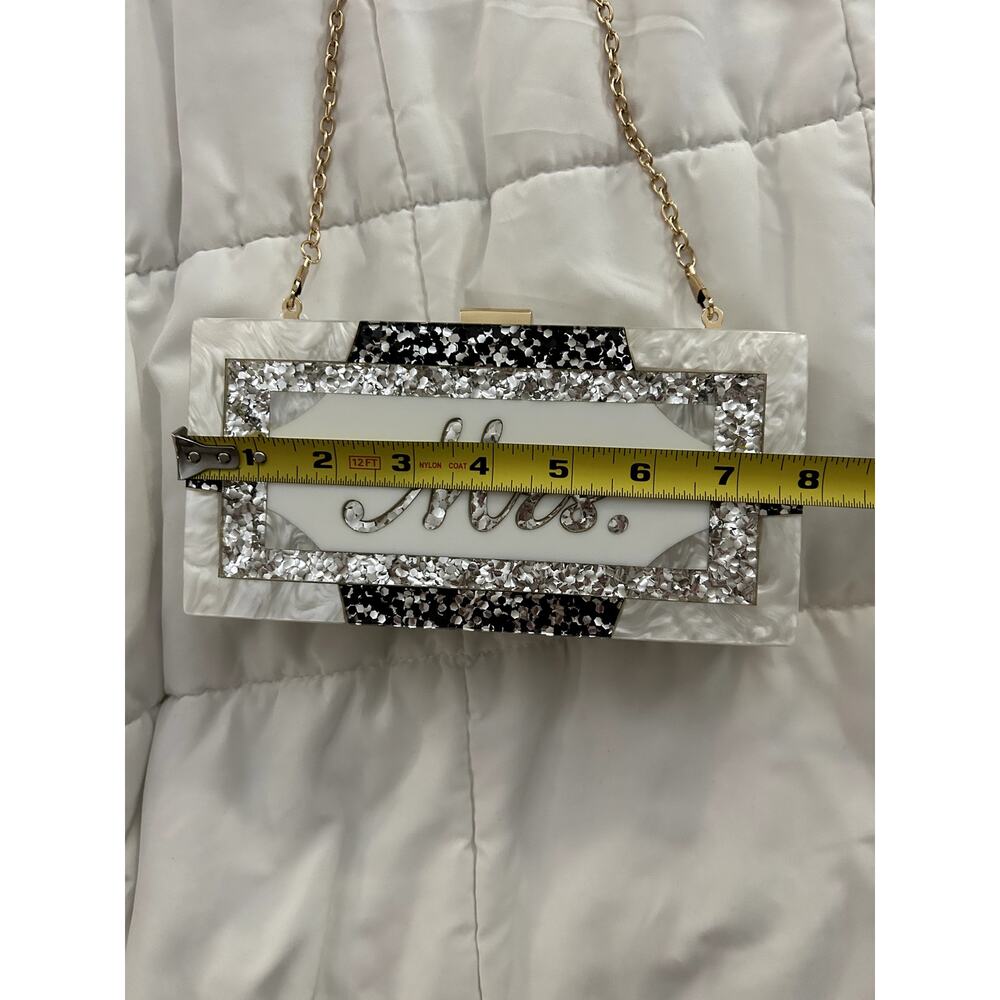 Like Dreams "Mrs." Bride Purse - Picture 4 of 5